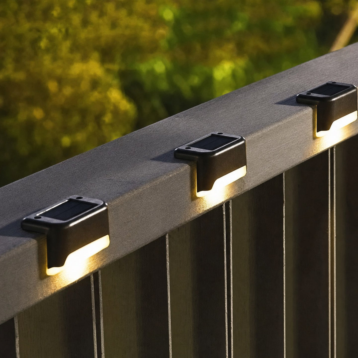 Lampă solară LED ultra-puternică pentru exterior 